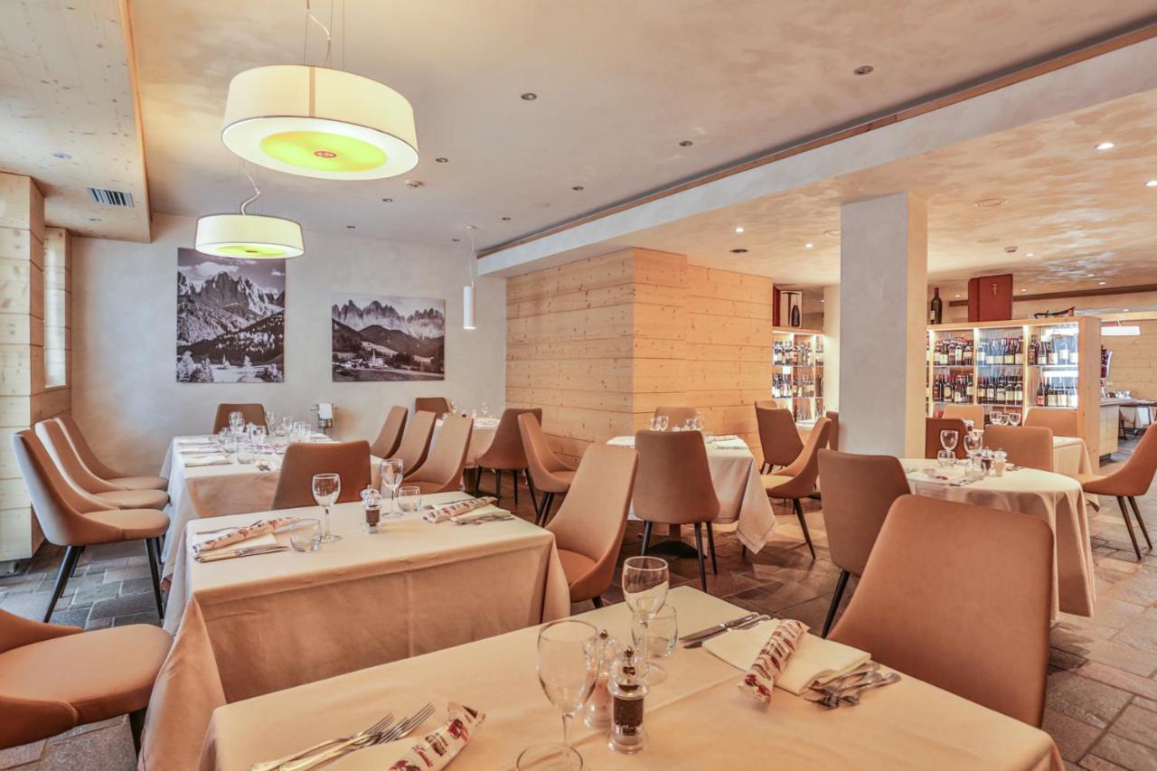 Sertorelli Sporthotel بيريوِل تْشيرفينيا المظهر الخارجي الصورة