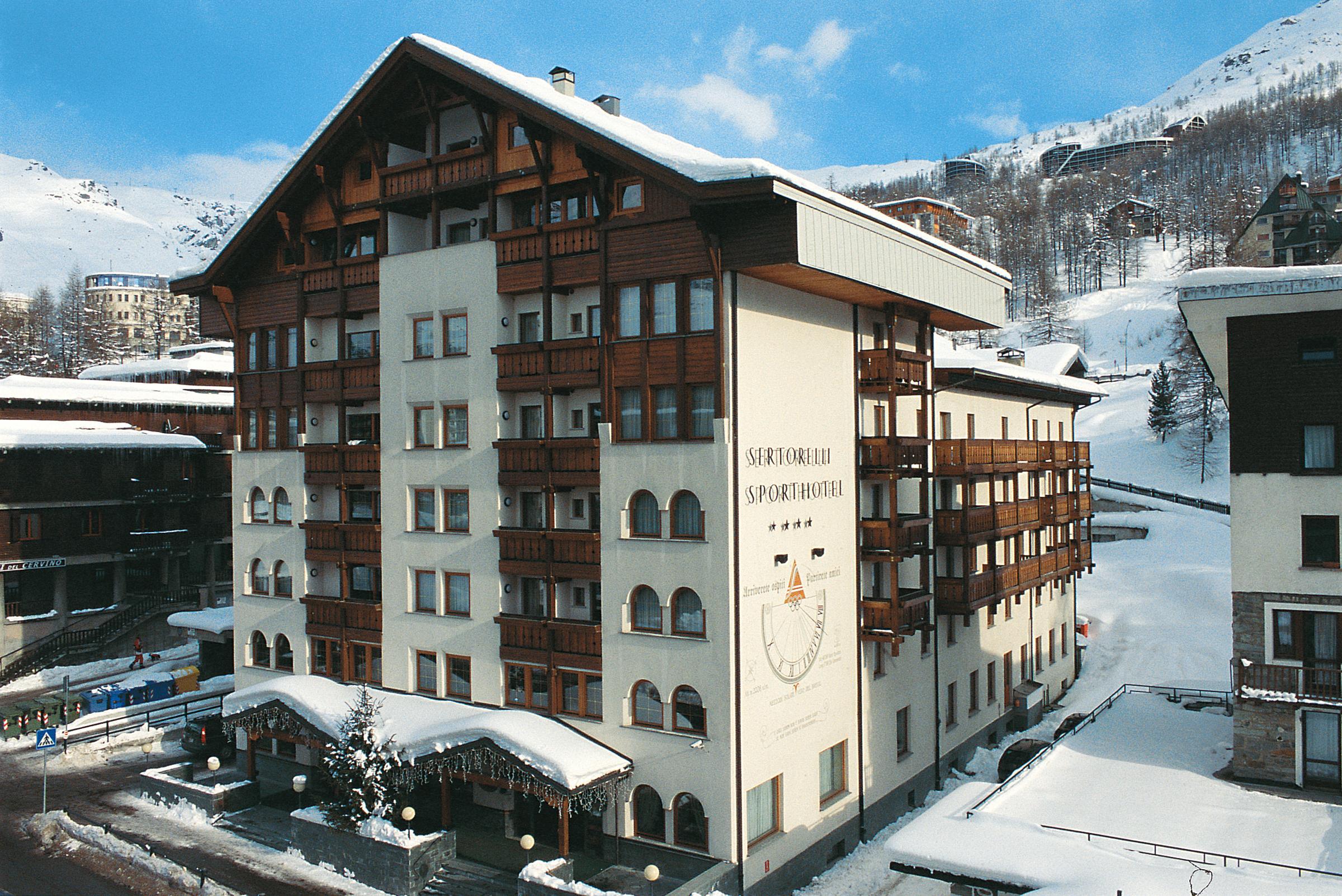 Sertorelli Sporthotel بيريوِل تْشيرفينيا المظهر الخارجي الصورة