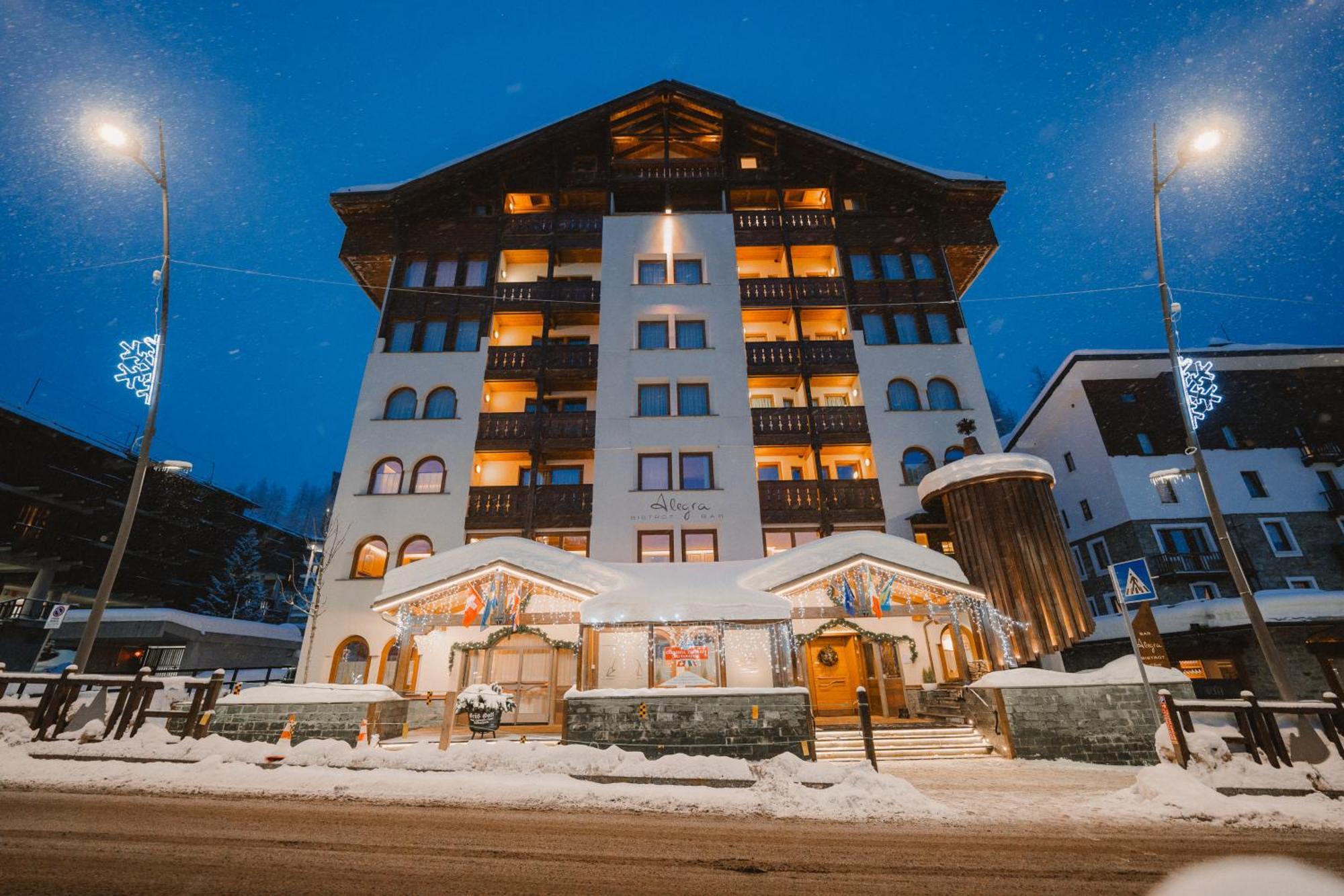 Sertorelli Sporthotel بيريوِل تْشيرفينيا المظهر الخارجي الصورة