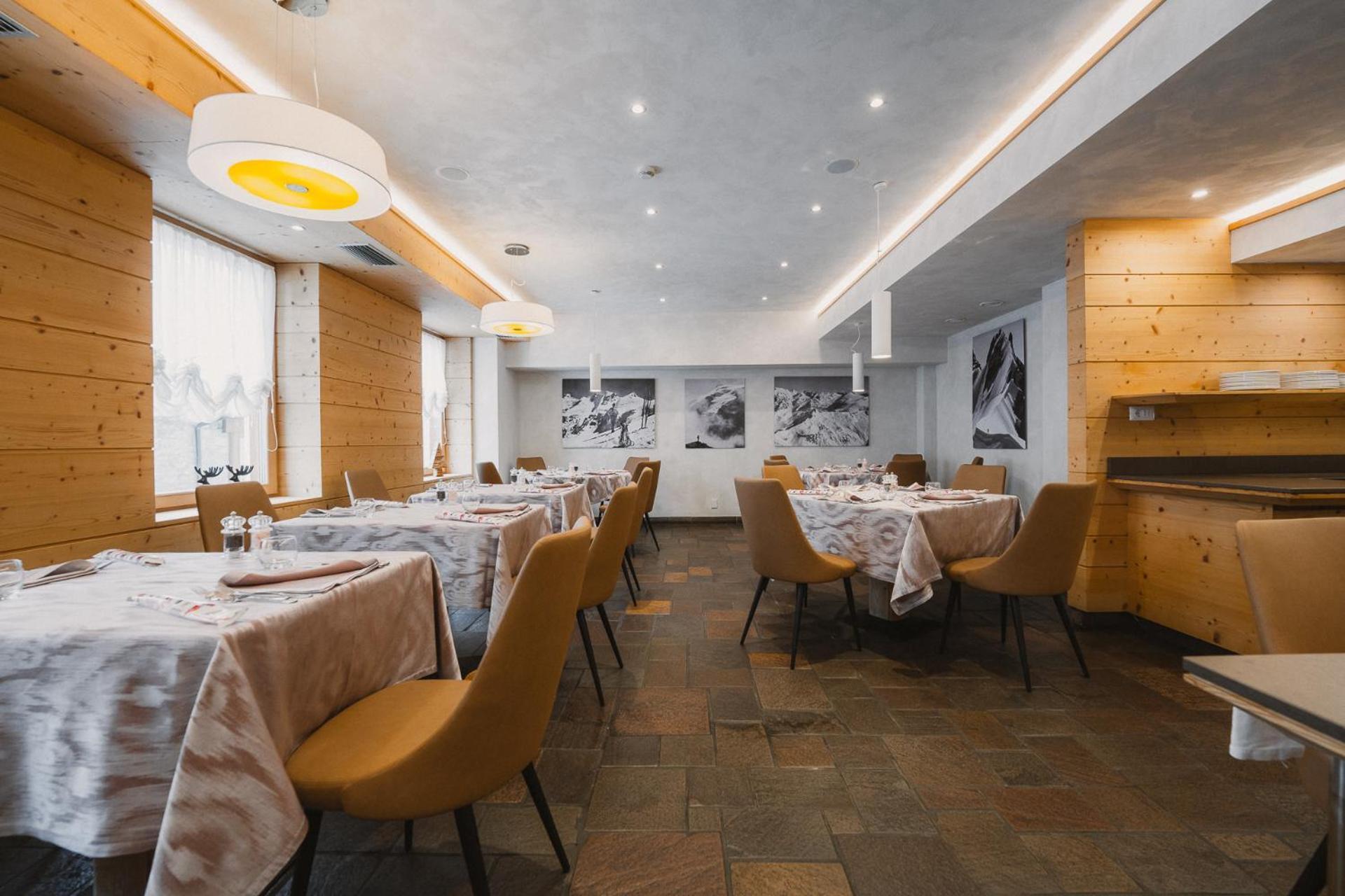 Sertorelli Sporthotel بيريوِل تْشيرفينيا المظهر الخارجي الصورة