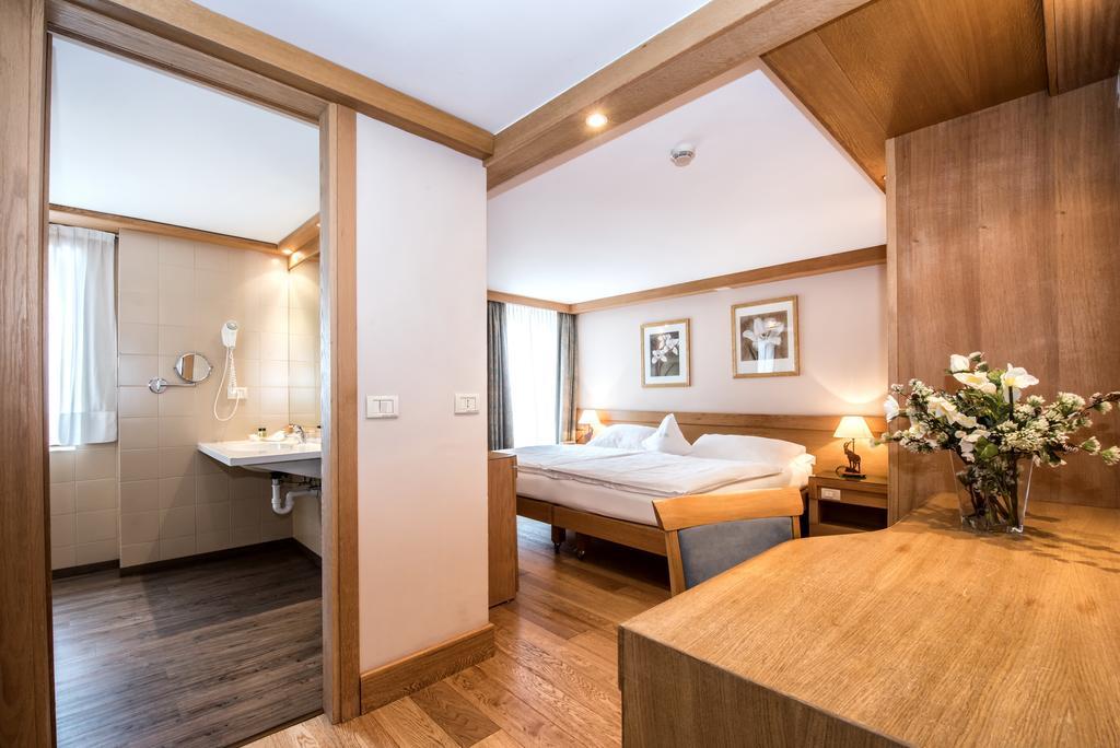Sertorelli Sporthotel بيريوِل تْشيرفينيا المظهر الخارجي الصورة